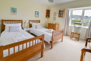 Twin bedroom at Turi | Raintree House Holidays