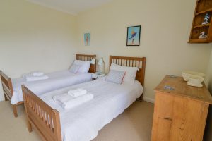 Twin bedroom at Turi | Raintree House Holidays